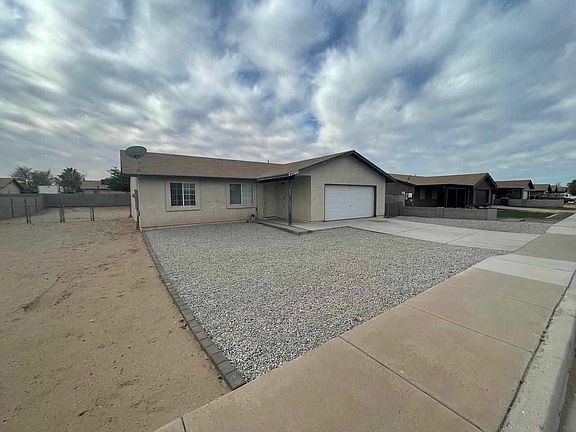 3rd image of 8769 E 38th Ln