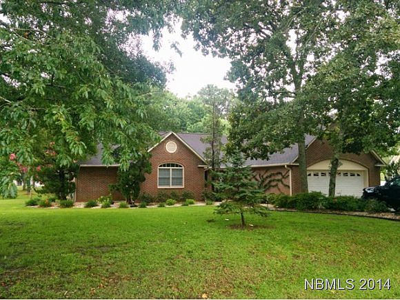 1st image of 409 Crestwood Dr
