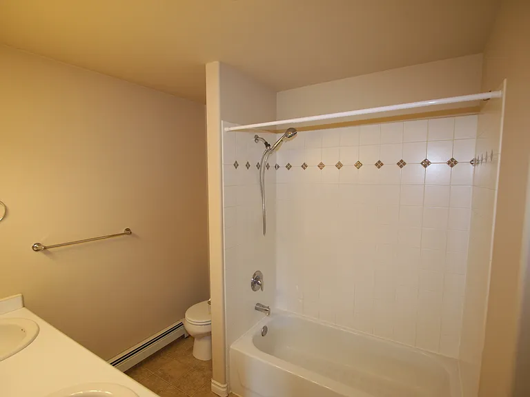 1305 Denali St #5 — Photo 10
