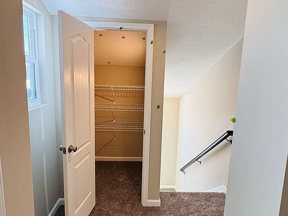 4th image of 448 Glenhaven Way #454