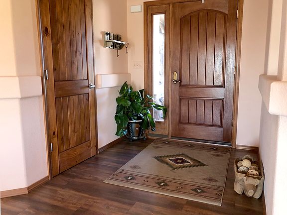 Entrance with closet

