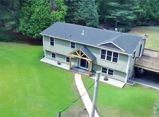 112 Cranberry Ridge Rd, Glocester, RI 02857