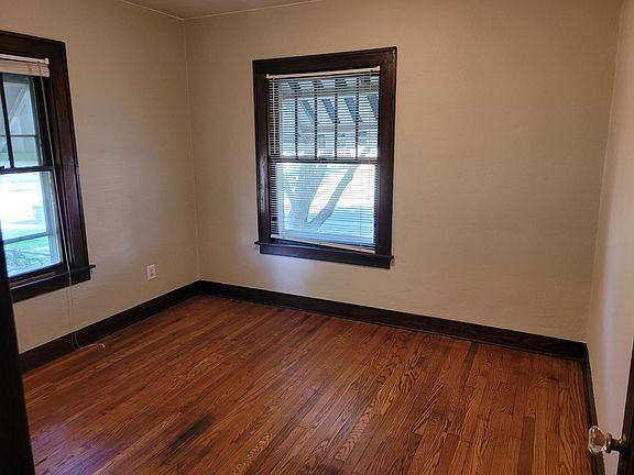 5th image of 412 Crestview Ct