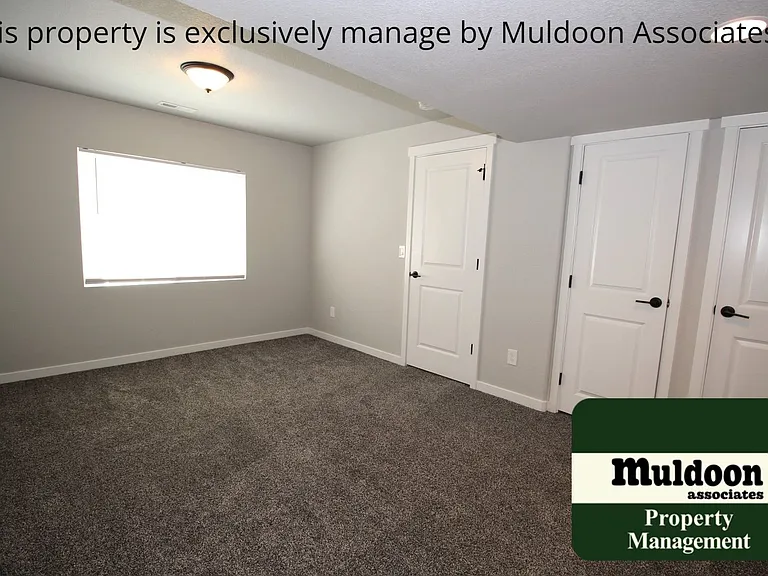 10339 Finn Dr — Photo 28