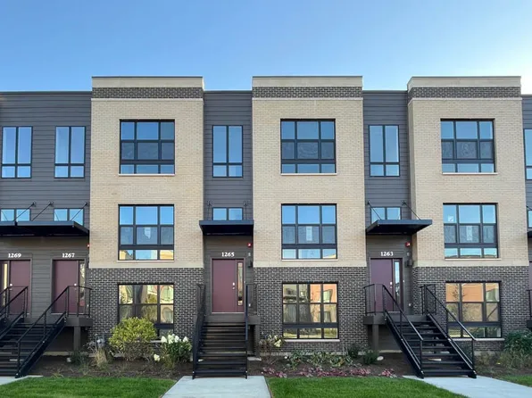 1263 Lakepointe Dr, Schaumburg, IL 60173