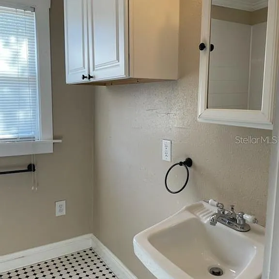 807 1/2 S Fremont Ave #UPPER — Photo 17