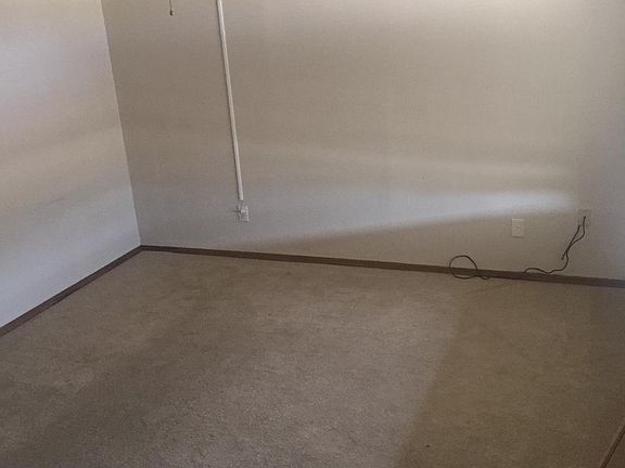 3rd image of 2737 NE Euclid Ave APT C