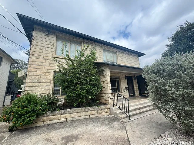 1031 Shook Ave