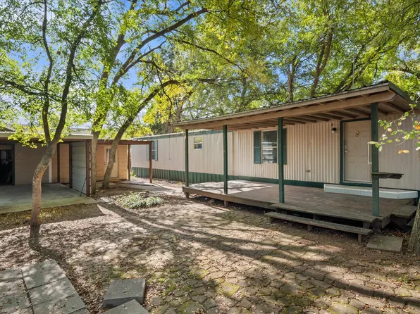 1509 E Apache Trl, Granbury, TX 76048