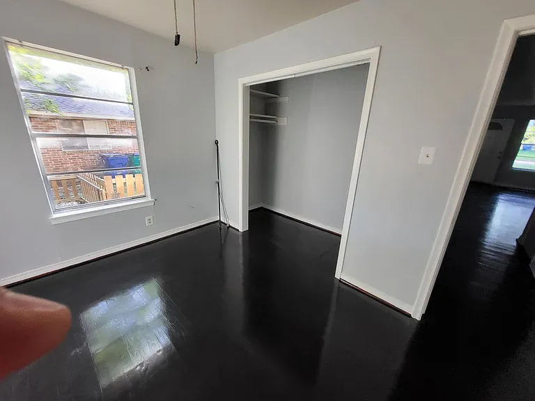 510 Cynisca St — Photo 5