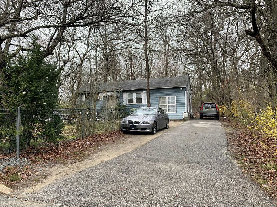 2nd image of 13 Lucy Rd