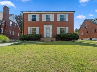 2948 Ridgeview Dr, Saint Louis, MO 63121