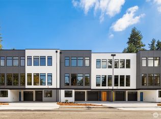 18440 10th Ave NE, Shoreline, WA
