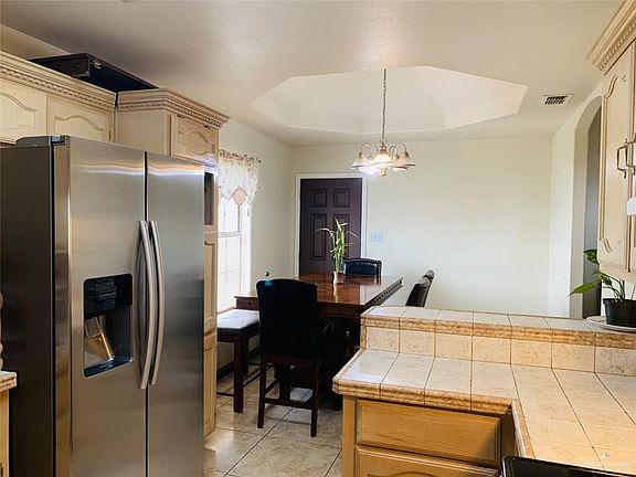 5th image of 3701 Flamingo Ave