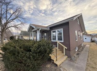 2335 31st St, Moline, IL 61265