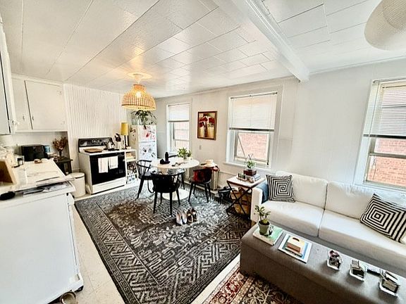 5th image of 12 Hanover Ave #4