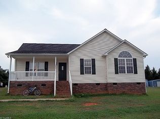 3832 Sycamore Trl, Franklinville, NC 27248