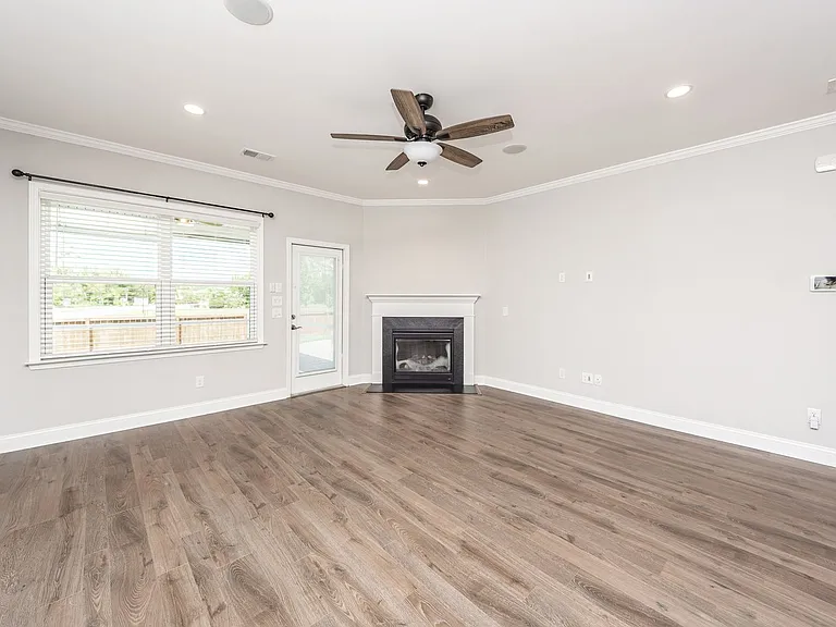 177 Hayworth Rd — Photo 18
