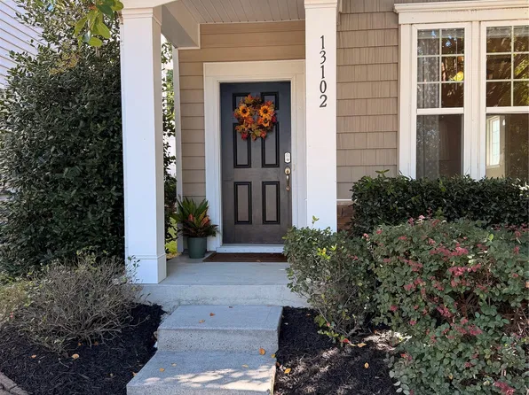 13102 Heath Grove Dr, Huntersville, NC 28078