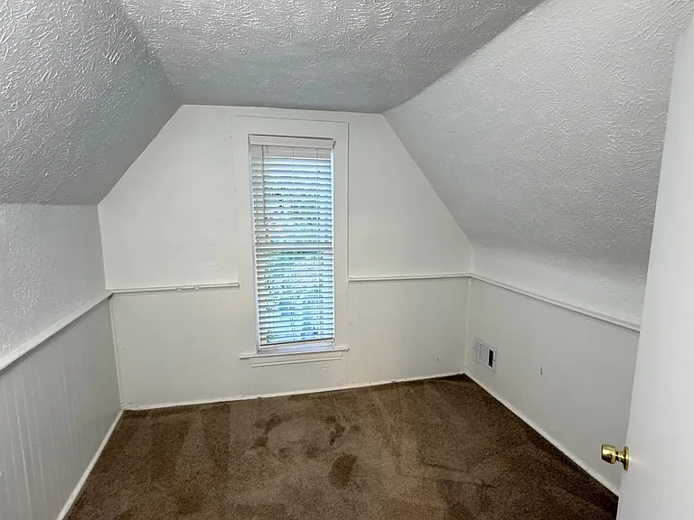1023 Sigsbee St SE — Photo 18