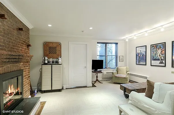 Sold by Spark Realty LLC | media 1