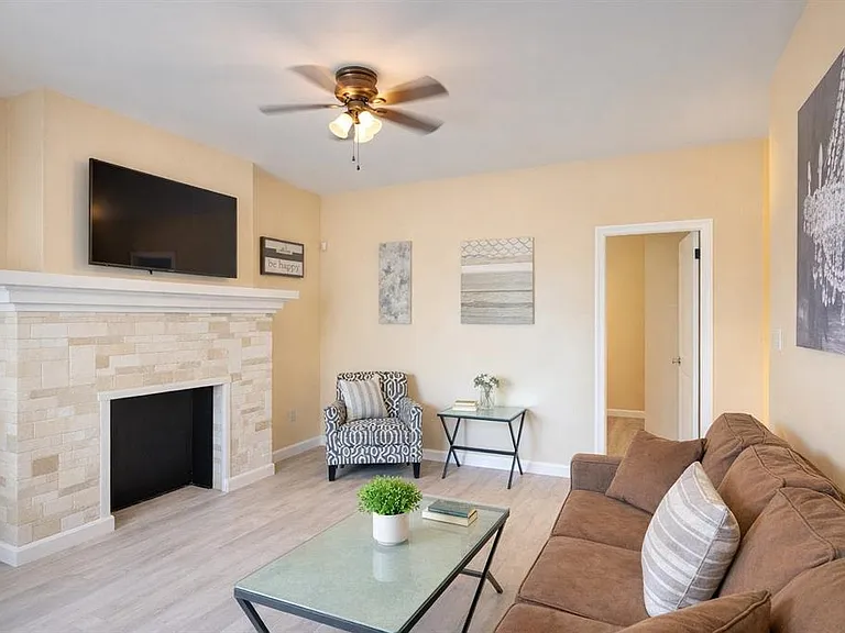 501 S Magnolia Ave #3 — Photo 8