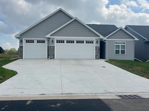 1890 N Margaret St, Appleton, WI 54913