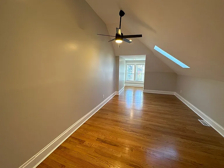 Dennison Ave 866-868 CR — Photo 21
