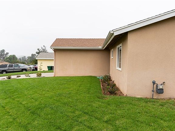 3rd image of 965 Garden Grove Ave