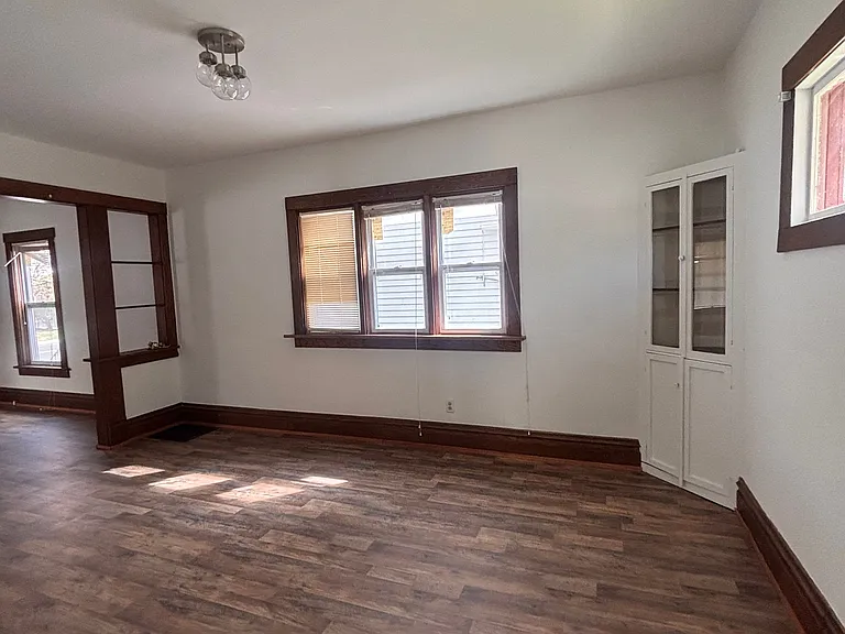 1816 W Bradley Ave — Photo 6