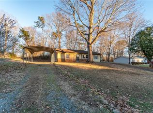 222 Redwood Bnd, King, NC 27021