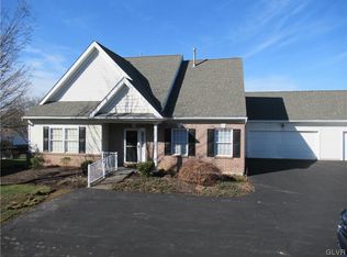 4770 Steeplechase Dr, Macungie, PA 18062