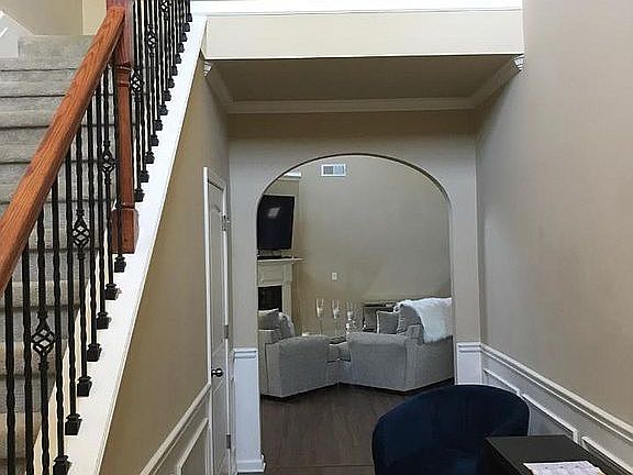 Entry foyer 