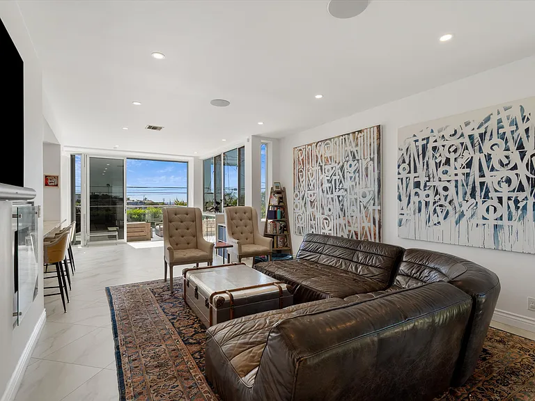 8317 Delgany Ave — Photo 11