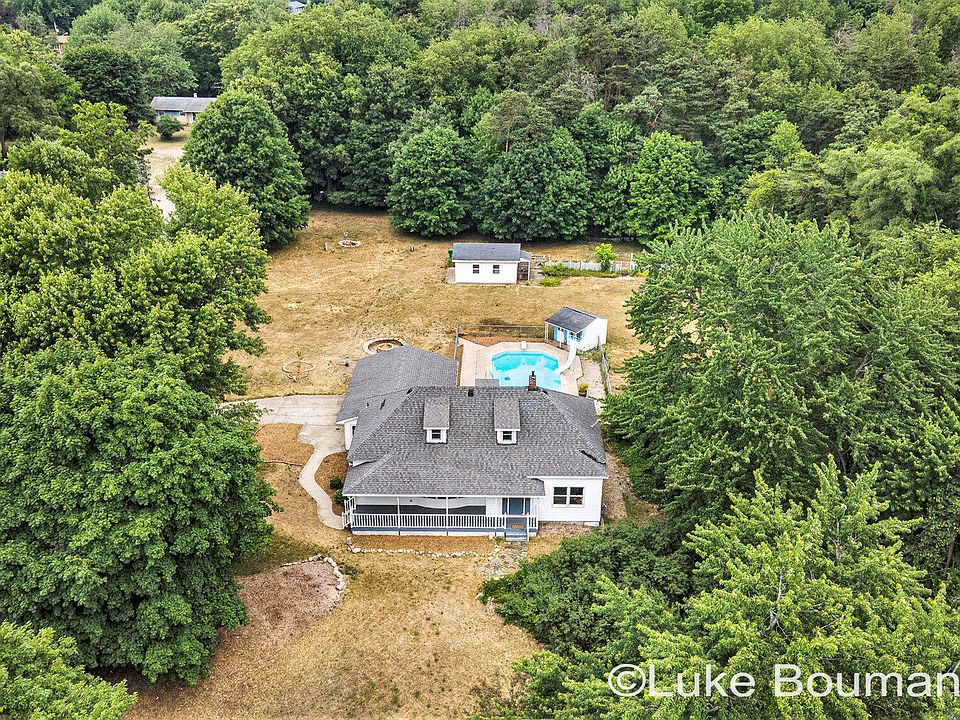 429 Riley St, Holland, MI 49424 Zillow