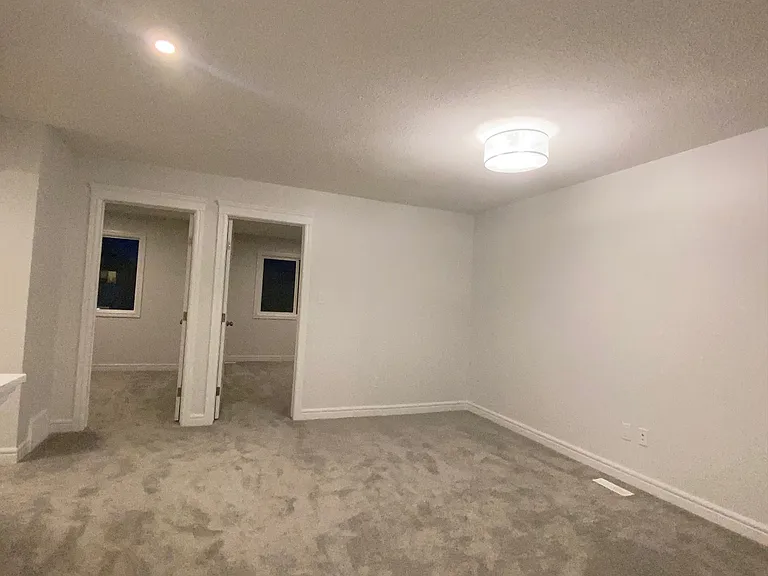 5712 Cautley Cres SW — Photo 13