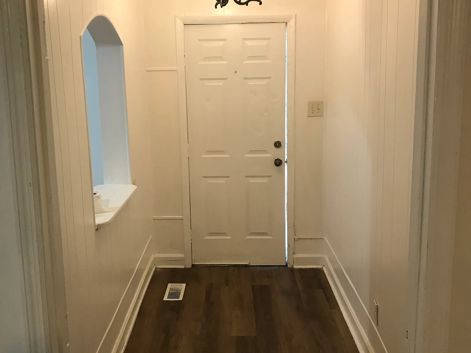 3 bed, 1350 sqft, $1,685 — Photo 2