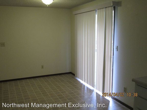 4th image of 3607 NE 123rd Ave