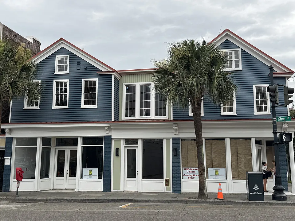 571 King St