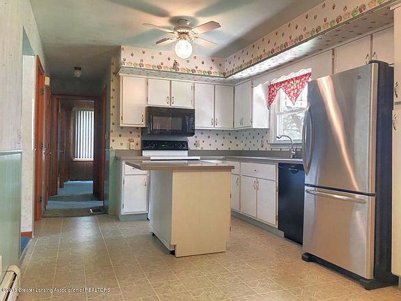 4th image of 11073 Stoney Brook Dr