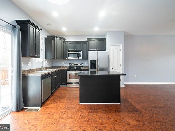 5th image of 7690 Timbercross Ln