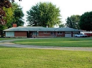 7306 National Rd, Brookville, OH 45309