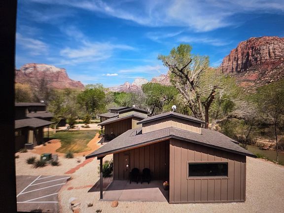 3rd image of 1775 Zion Park Blvd Unit 7