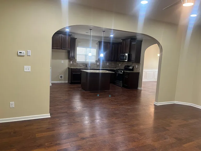 223 Heatherwood Ln — Photo 10