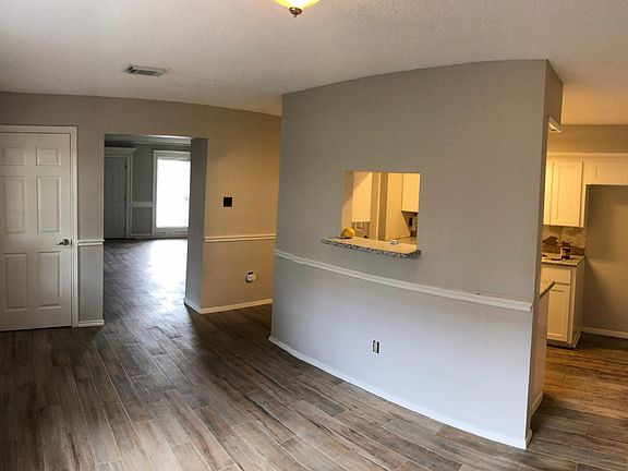Dining/ Kitchen
