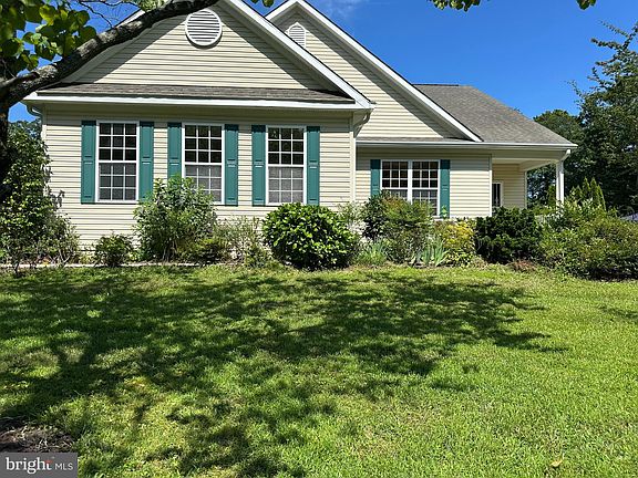 2nd image of 22378 Bay Ct