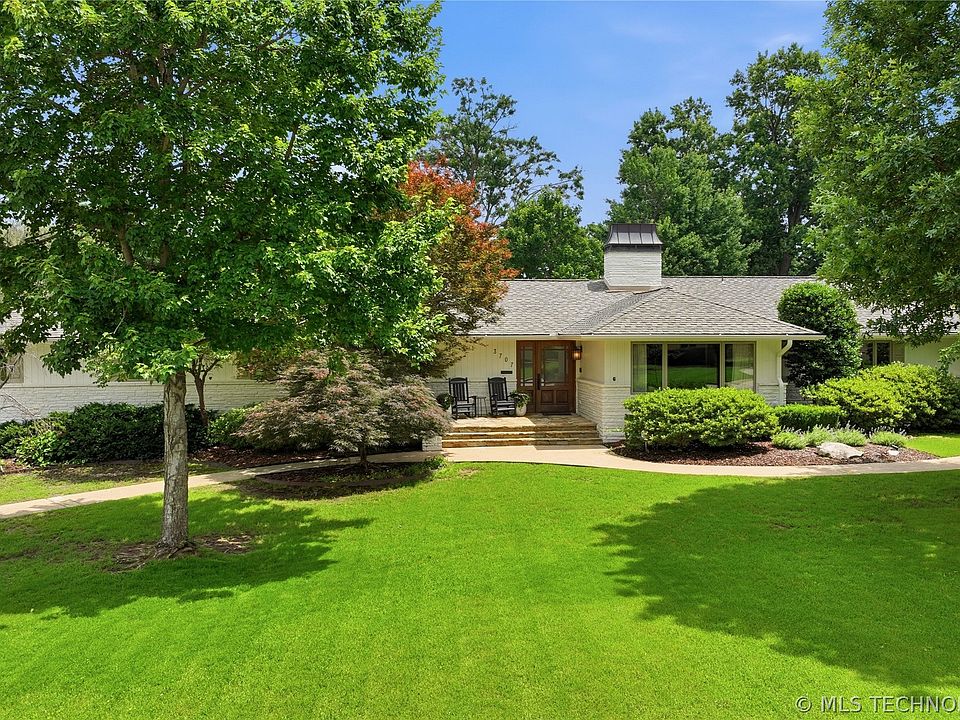 1st image of 3707 S Florence Pl