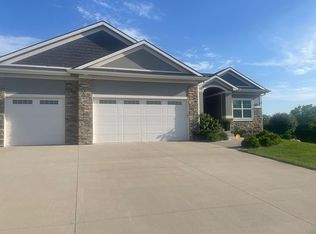 25002 Eagle Vista Dr, Adel, IA 50003