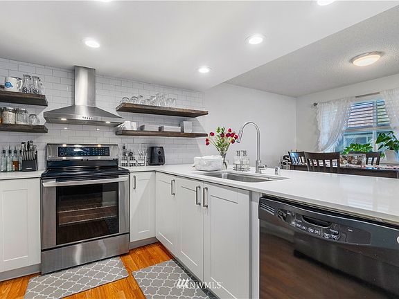 5th image of 8320 27th St W #6