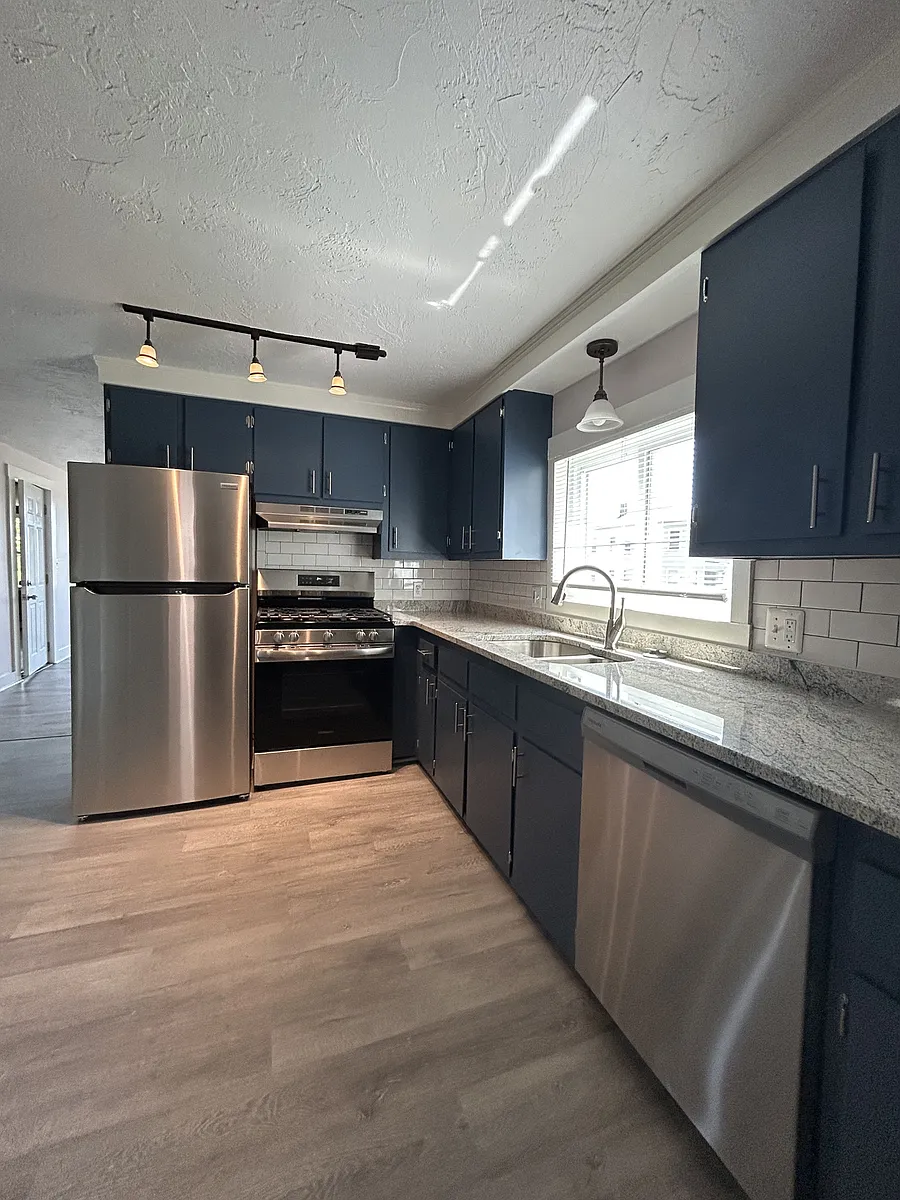 Building Photo - 16 Carlstad St #1